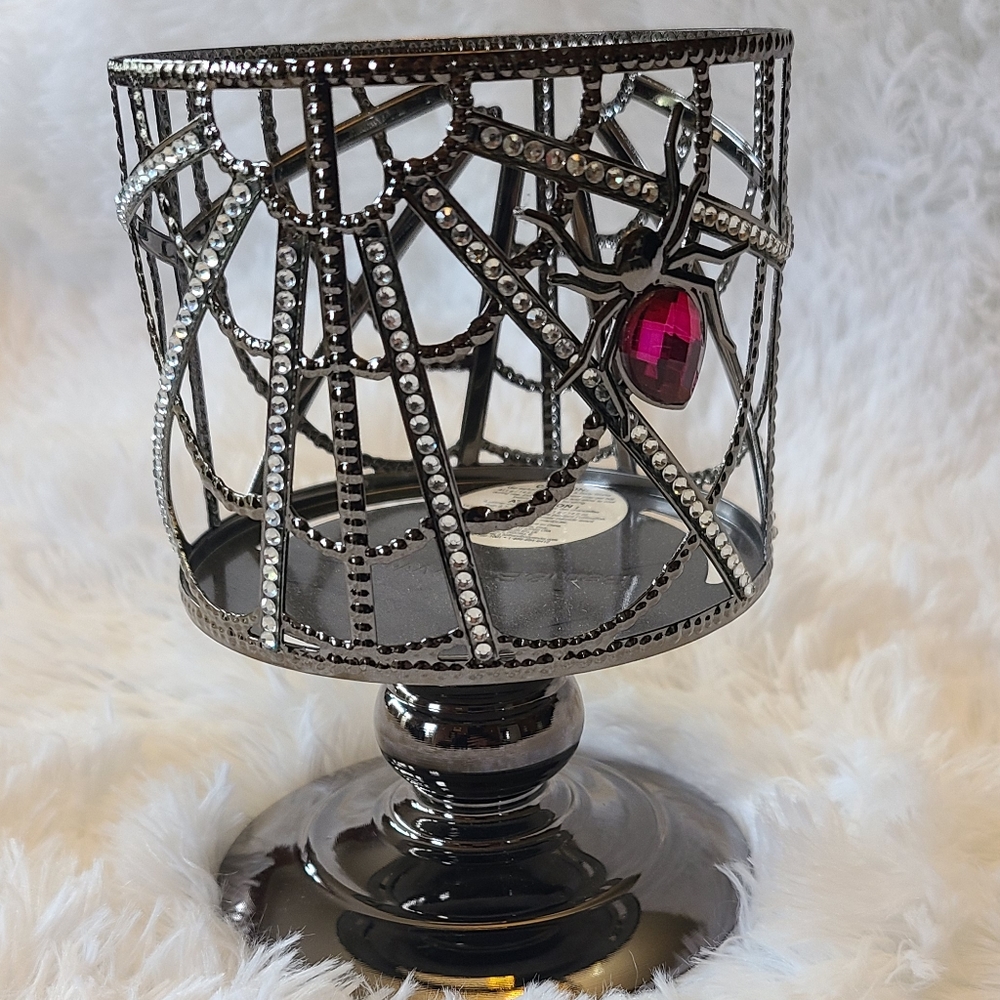 Bath & Body Works Gem Spider Pedestal Candle Holder. Halloween 2023 - Picture 2 of 3